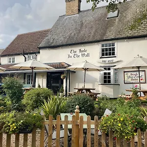 The Hole In The Inn Little Wilbraham